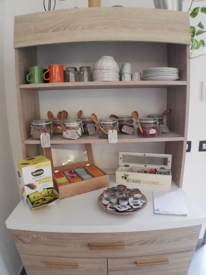 B&B Guglielmina Quarna Sotto Екстериор снимка